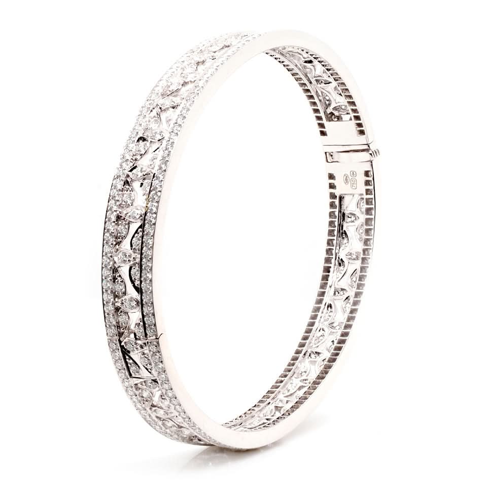 Ogden of Harrogate Jewellery 18ct White Gold Diamond-Set Oval Hinged Bangle with Safety Clasp