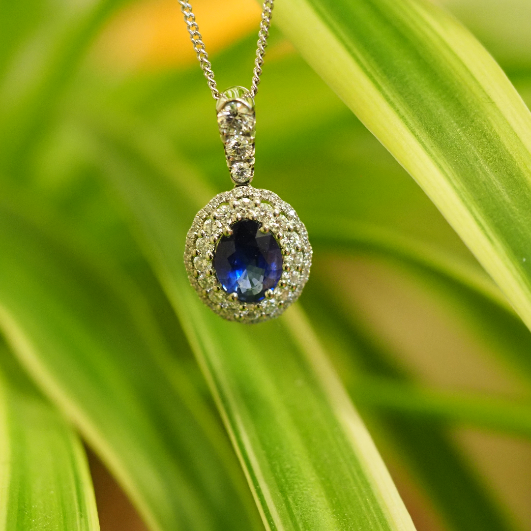 Ogden Of Harrogate Jewellery 18ct White Gold Saphire and Diamond Pendant