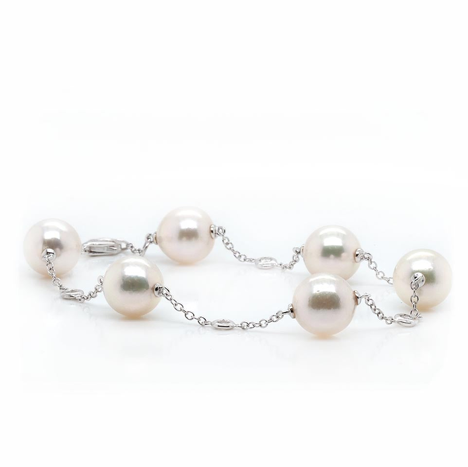 Ogden of Harrogate Jewellery 18ct Yellow Gold Chain Bracelet with Akoya Pearls & Diamonds – 18.5cm