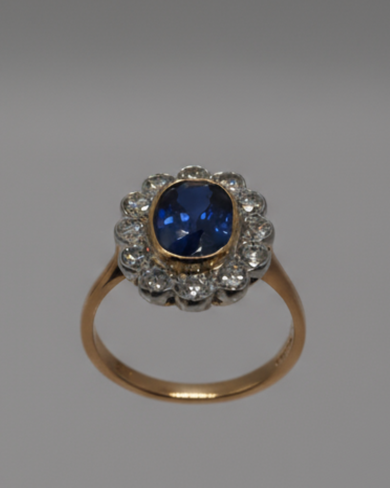 Ogden of Harrogate Jewellery 18ct Yellow Gold Saphire and Diamond Cluster Ring