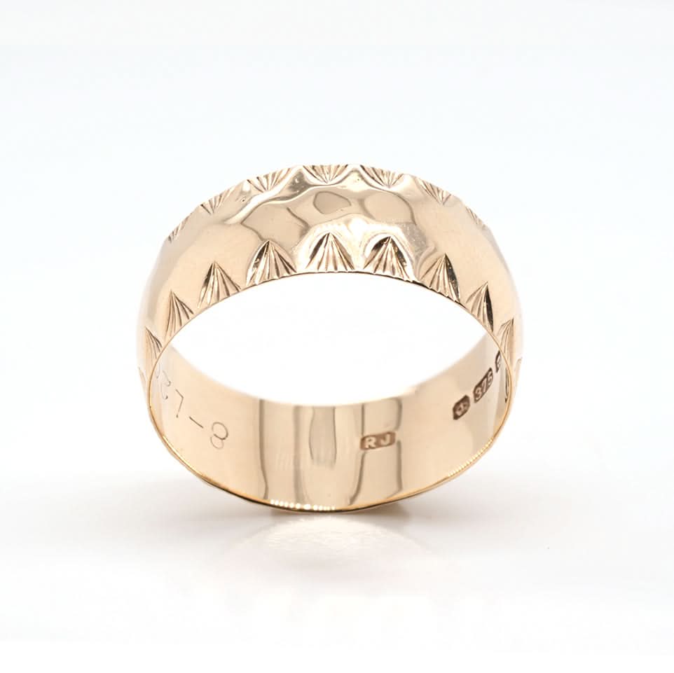 Ogden of Harrogate Jewellery 9ct Gold Wide Ring with Crimped Edges