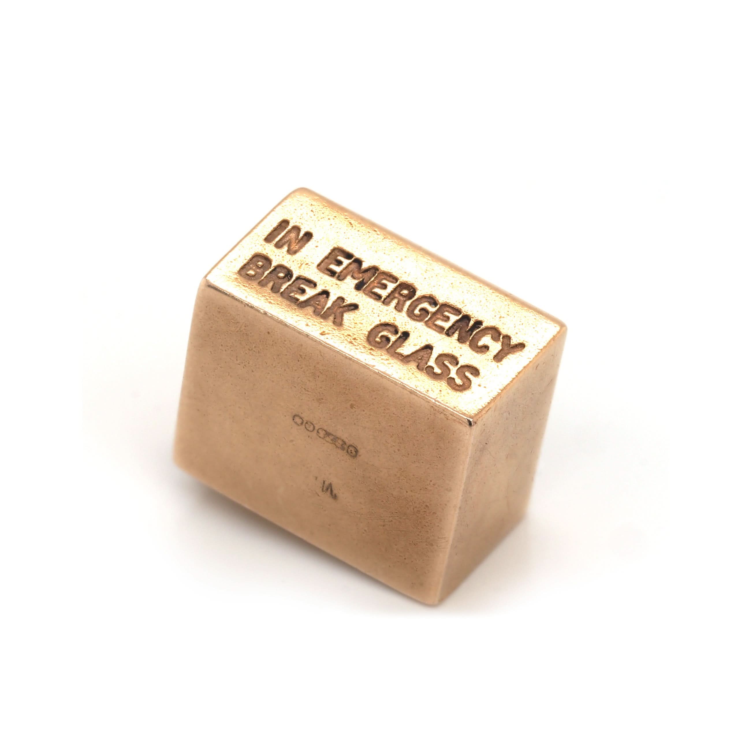 Ogden of Harrogate Jewellery 9ct Yellow Gold £1 Emergency Box Charm