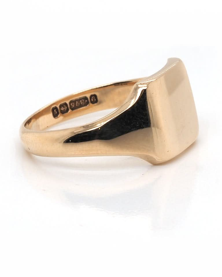 Ogden of Harrogate Jewellery 9ct Yellow Gold Square Head Signet Ring