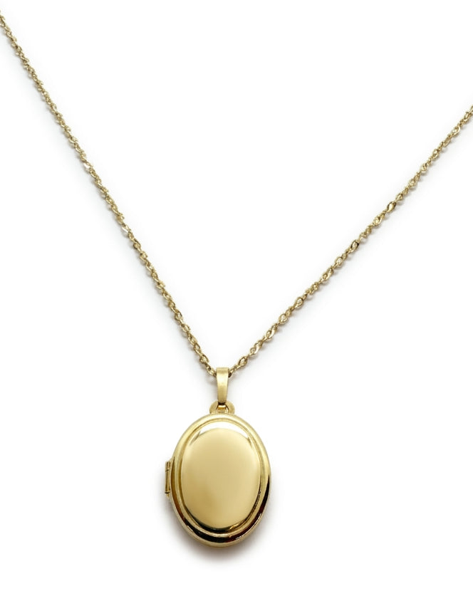 Ogden Of Harrogate Jewellery Oval Locket and Chain in 9ct Yellow Gold