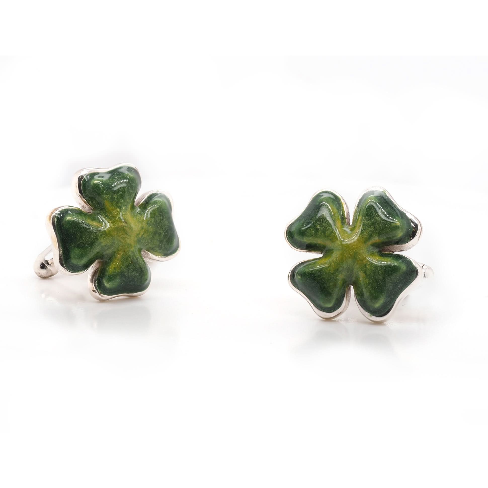 Ogden of Harrogate Mens Accessories A Pair of Silver Enamel Clover Cufflinks