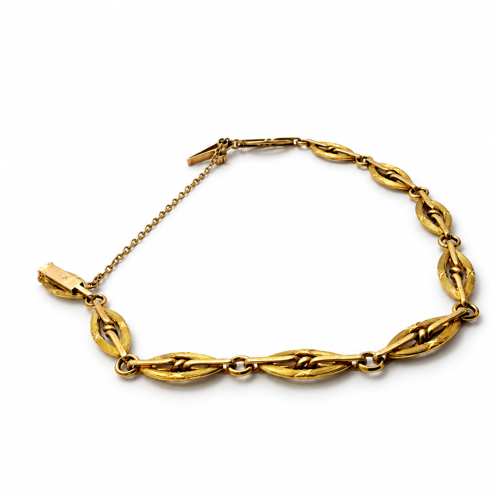 Ogden Of Harrogate Vintage Jewellery An 18ct Yellow Gold Link Bracelet