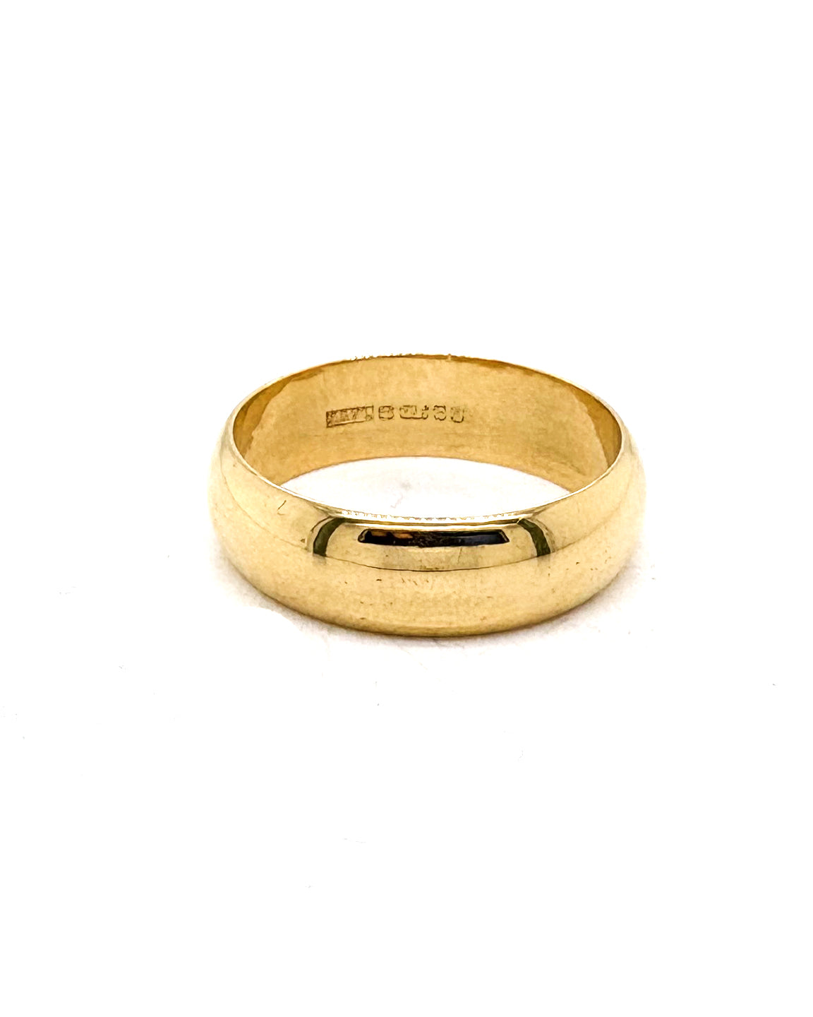 Ogden Of Harrogate Vintage Jewellery An 18ct yellow gold Wedding Band