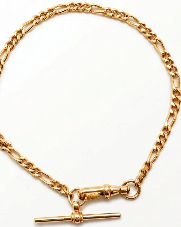 Ogden Of Harrogate Vintage Jewellery Figaro Chain Bracelet with T Bar in 9ct Yellow gold, 18cm long