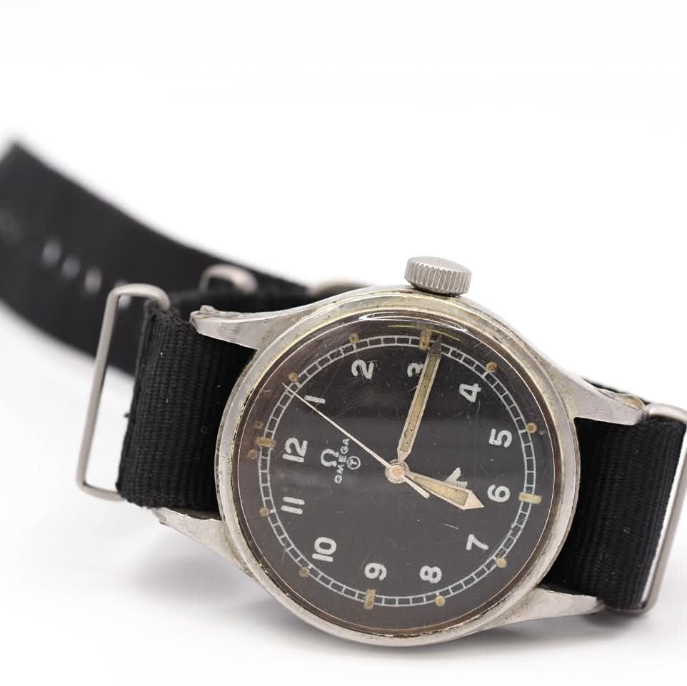 Ogden Vintage Watches Luxury Watch Omega Royal Air Force Pilot’s Watch – Military Issue, 1953