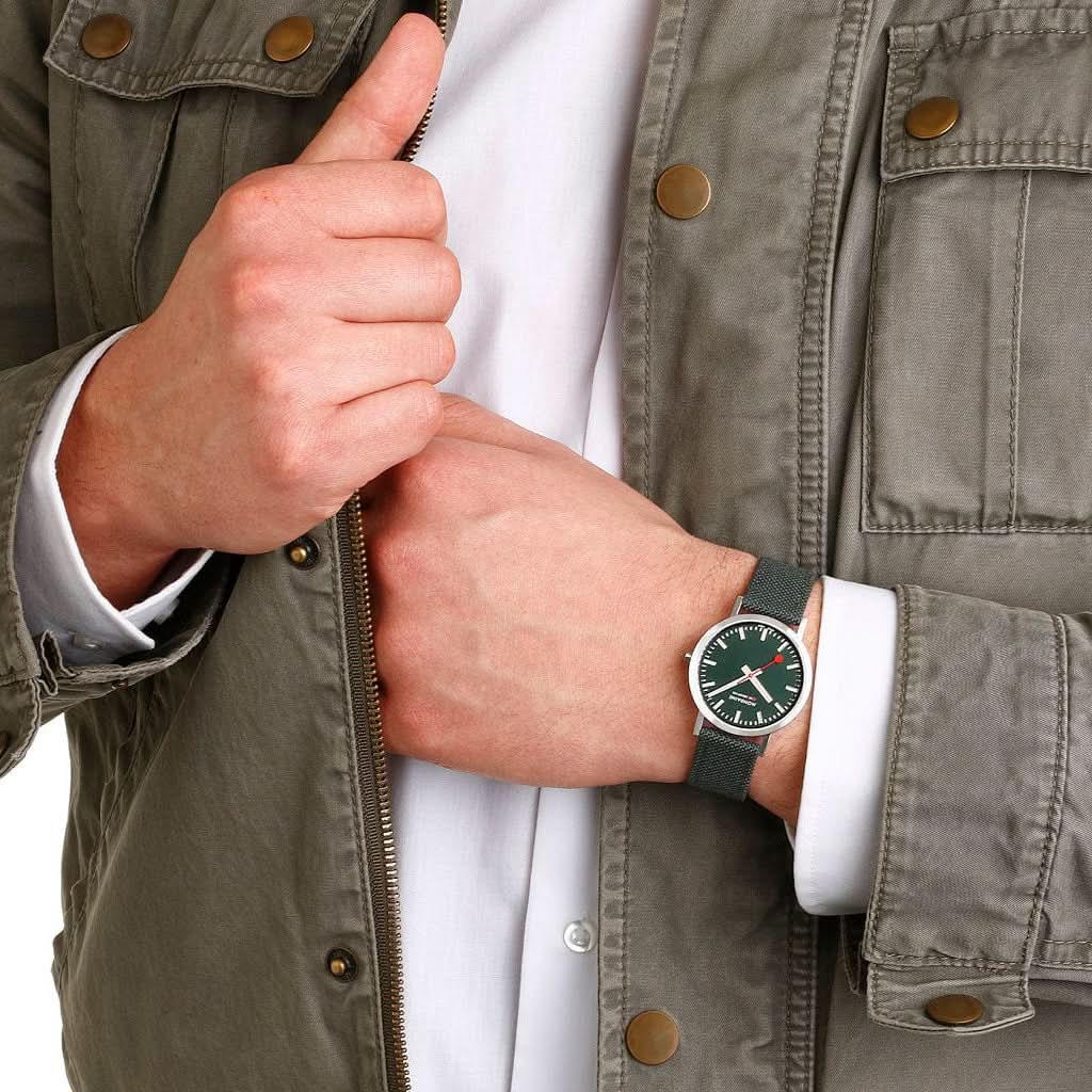 Mondaine Luxury Watches Mondaine Classic Forest Green Quartz Strap Watch A660.30314.60SBF