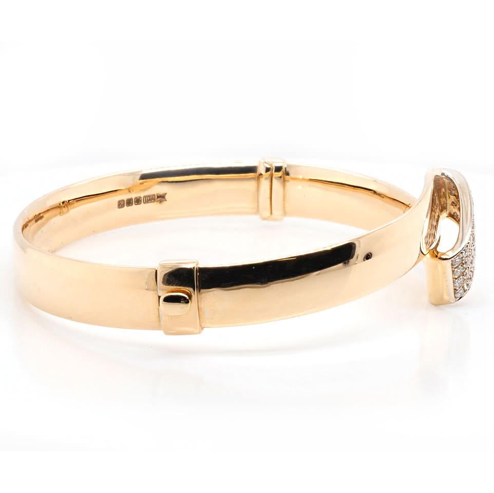 Ogden of Harrogate Jewellery 18ct Yellow Gold Oval Hinged Ribbon-Style Bangle with Diamond Detailing