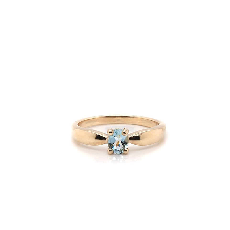 Ogden of Harrogate Jewellery 9ct Yellow Gold Single Stone Oval Aquamarine Ring
