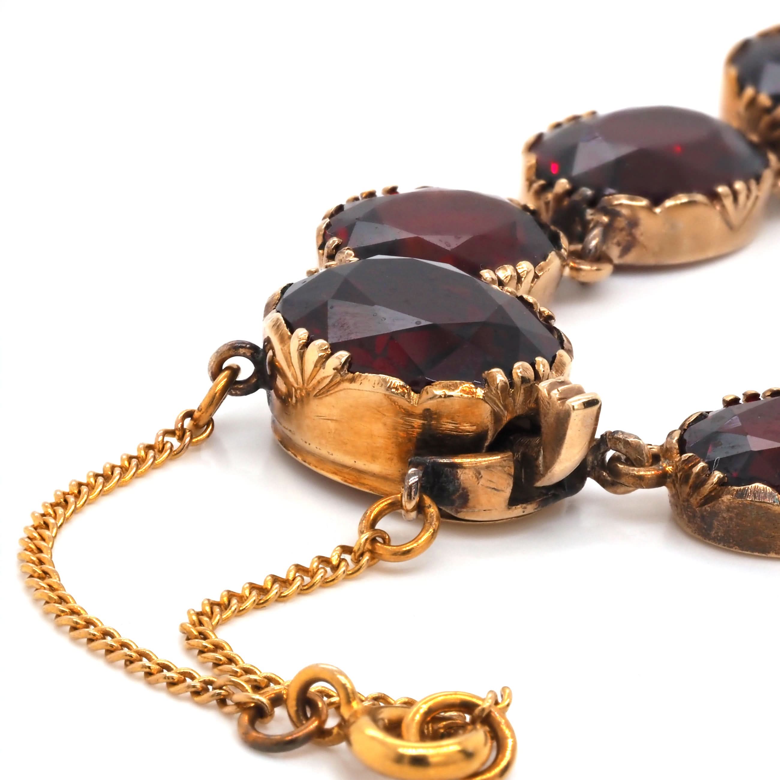 Ogden of Harrogate Jewellery Georgian 15ct Yellow Gold Graduated Oval Garnet Necklace