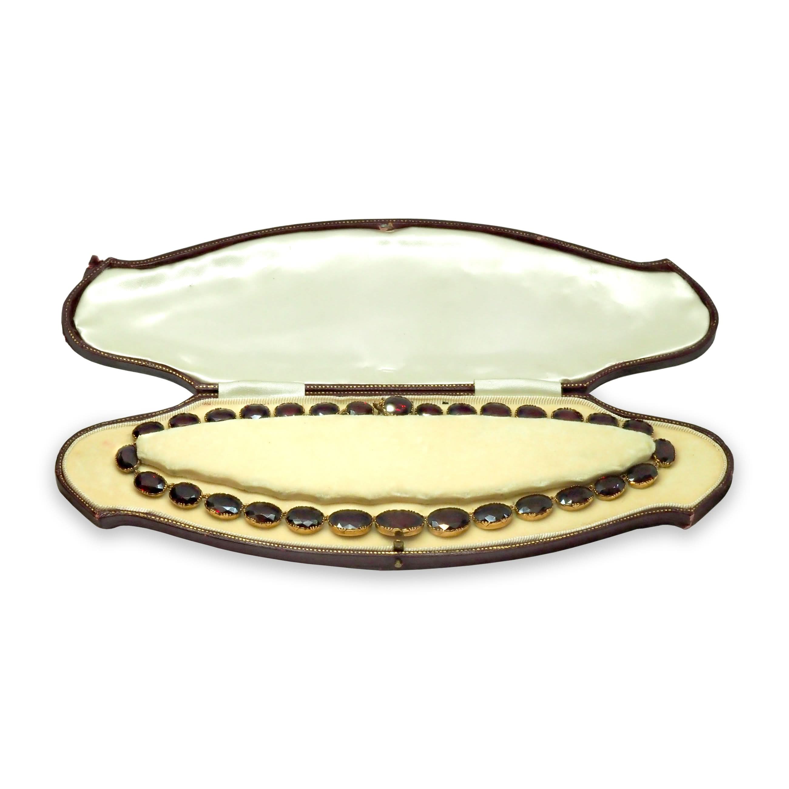 Ogden of Harrogate Jewellery Georgian 15ct Yellow Gold Graduated Oval Garnet Necklace