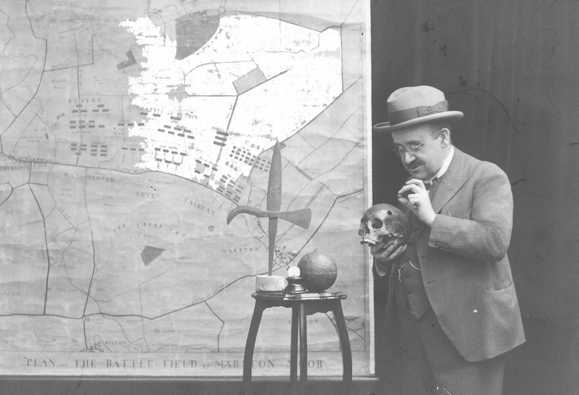 Ogden of Harrogate Jewellery Silver Enamelled Lotus Flower Pendant