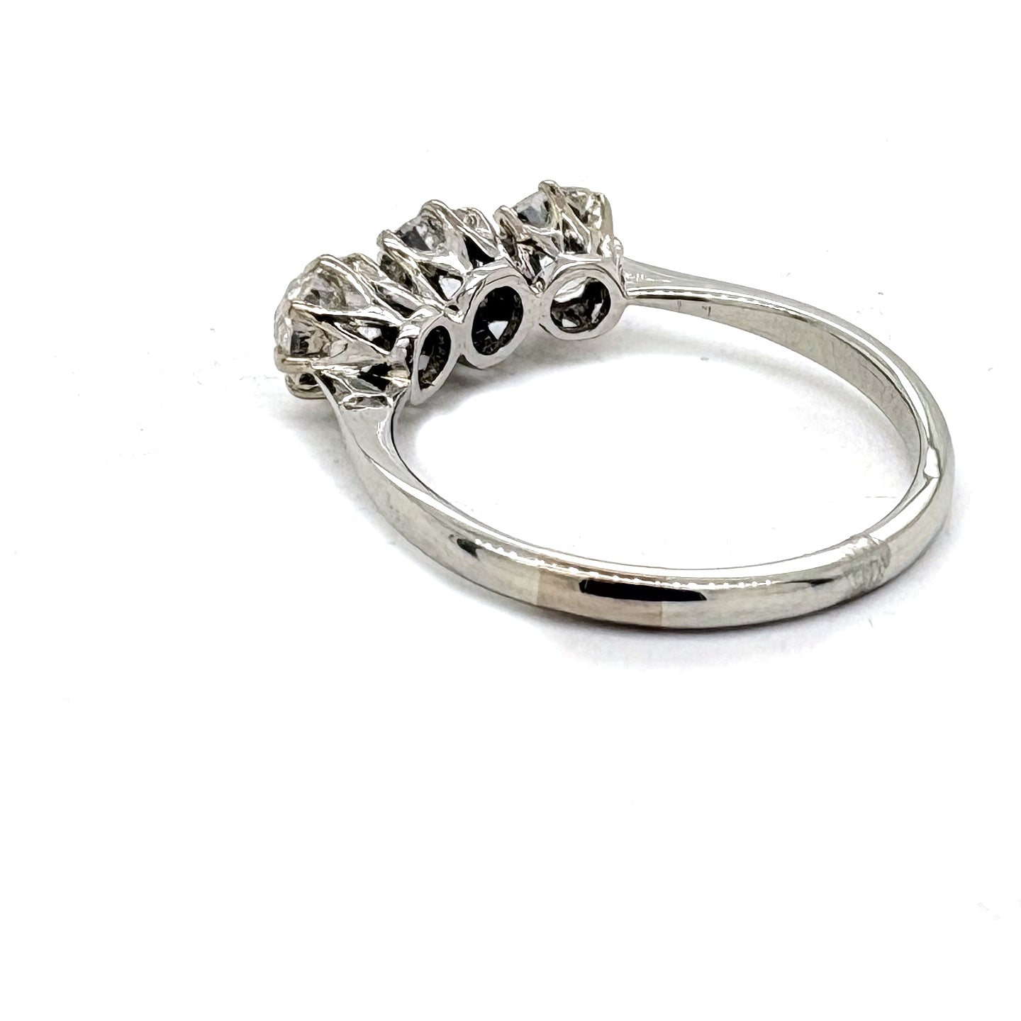 Ogden Of Harrogate Vintage Jewellery An Old Brilliant-cut Diamond Three-stone Ring