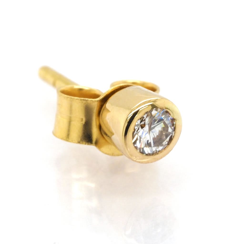 Ogden of Harrogate Jewellery A Single 18ct Yellow Gold Diamond Stud